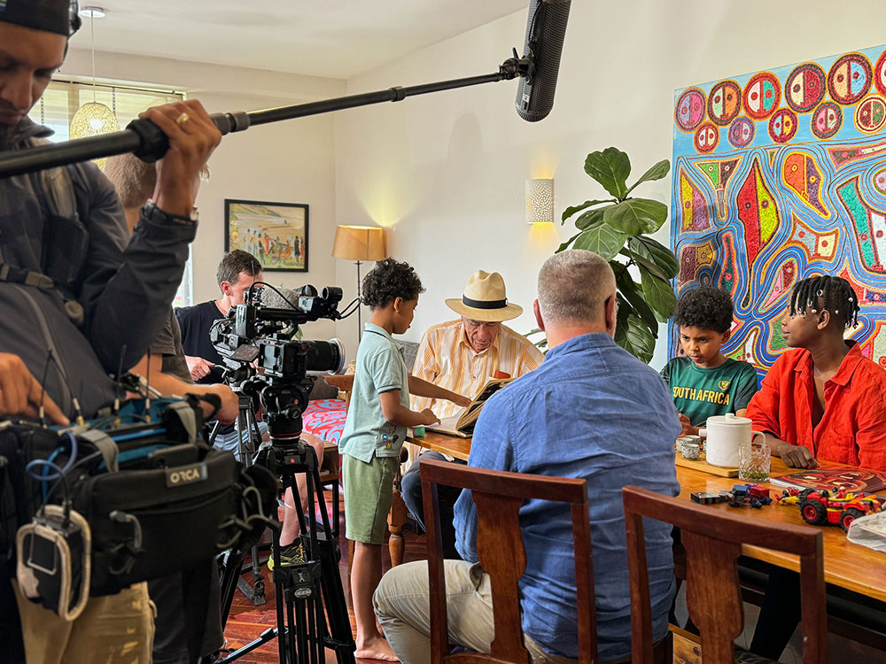 Albie, son Michael Sachs and family: Gadi Magagane, Mahlasedi Sachs and Lewatle Sachs in conversation at home of Michael and Gadi, Joburg.
